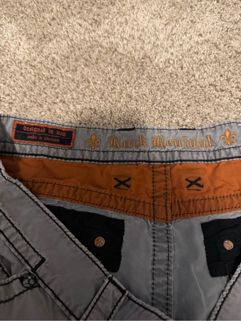 Rock Revival Cargo Shorts Mens 38 Gray Black Stitch Streetwear Y2K Skate - Read - Picture 2 of 7